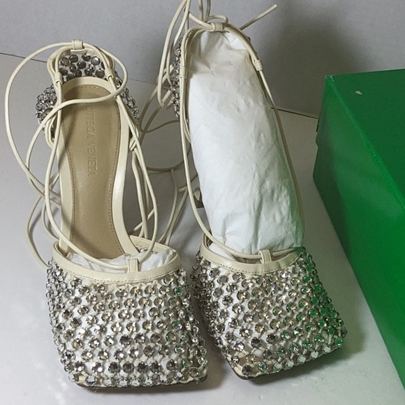 BOTTEGA VENETA
Stretch Lace Up Sandal - Picture 5 of 13